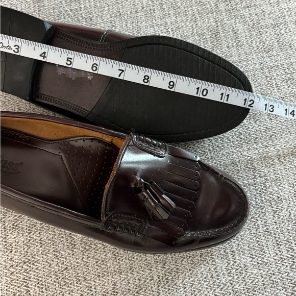 G H BASS Men’s Burgundy Tasseled Leather Loafers GREAT Condition Size 12M - Picture 11 of 12